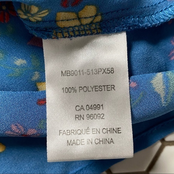 Dalia Bell Sleeve Blouse Size Small Blue‎ Floral Print - Picture 9 of 9